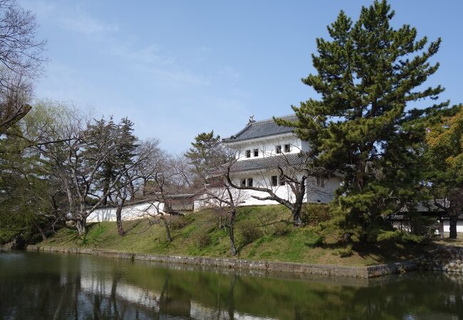 土浦城本丸と二ノ丸跡を整備した公園