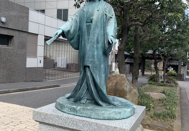 春日通りから移転