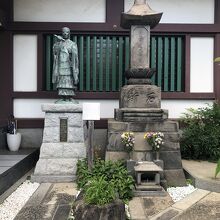 日蓮聖人像　鎌倉仏教で踊り念仏と習ったなぁ