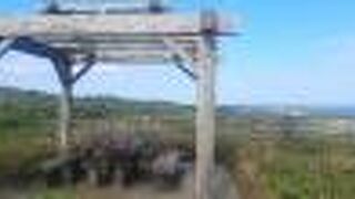 行くのに苦労しました。看板や休憩場所も荒れていました