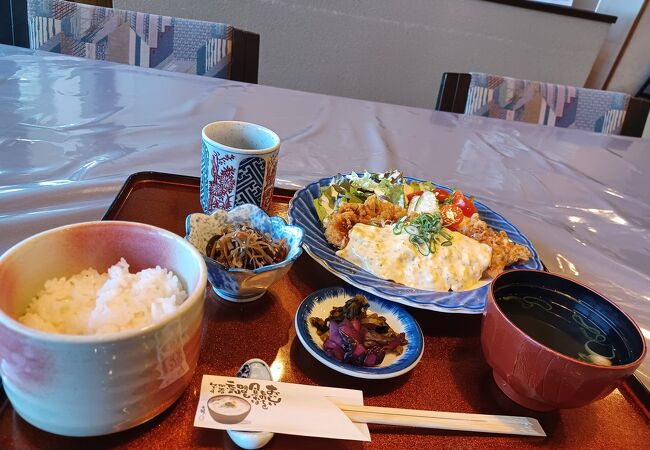 チキン南蛮定食頂きました。