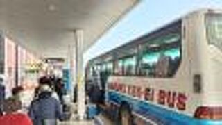 地方都市にある古いバス★