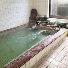 ゆったりできますが、少しぬるめでした