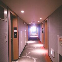 フロアはモダンなつくり。