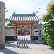 寺町通り沿い、江戸初期の創建
