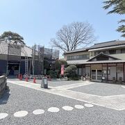 布袋様のいる浄土宗の寺院