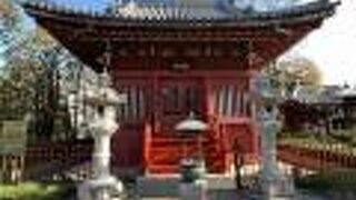 【薬師堂】六角堂、二天門と並ぶ古い建築