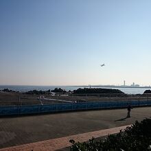 離陸した飛行機