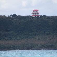 来間島にある竜宮城展望台