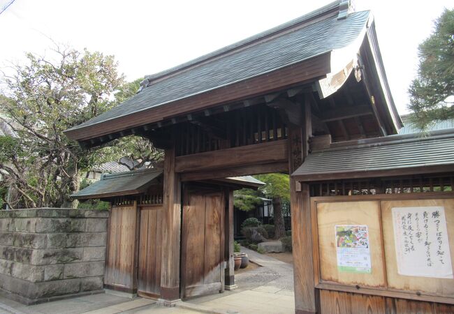 池上本門寺総門の近くです