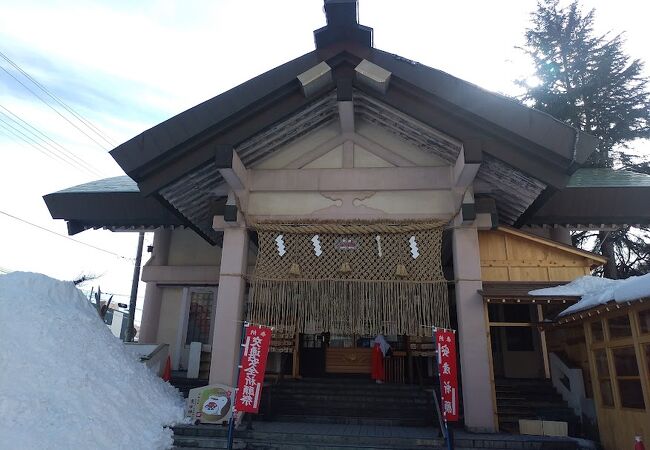 小さい神社でした