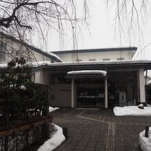 新潮社記念文学館