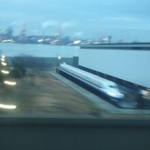 一瞬だが鉄道博物館も左手に見ることができる