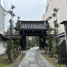 天性寺の入口