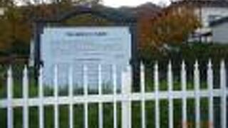 静かで朝の散歩に丁度良い