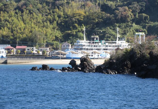 静かな 島の玄関口