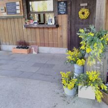 入園券販売受付所