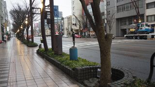 福井城から西へと歩いてすぐ