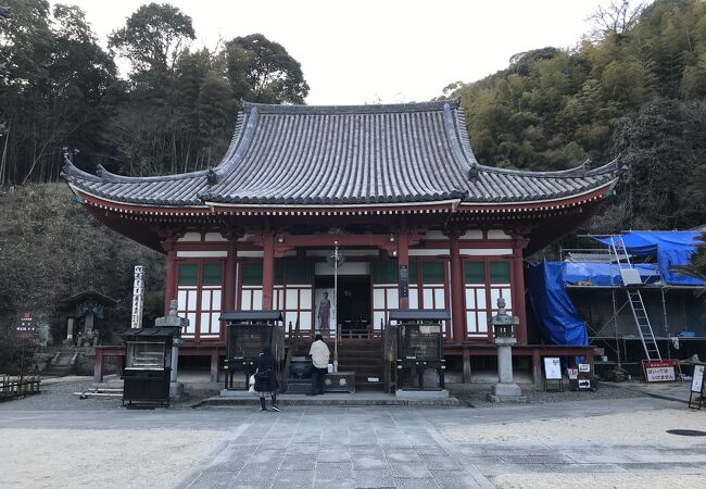 西暦807年空海によって開かれたとされる古刹