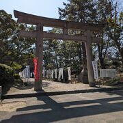 こじんまりとした神社