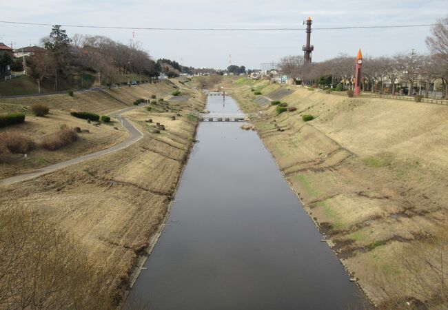 江戸川と利根川を結んでいました