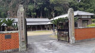 旧三角簡易裁判所(法の館、伝統工芸館)