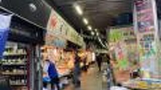 朝は静かでした