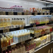 甘酒の品揃えが多い