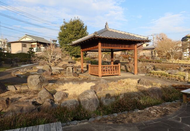 武家屋敷庭園群を観た後に一服