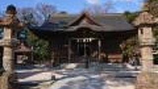 松江城の下にある松江神社