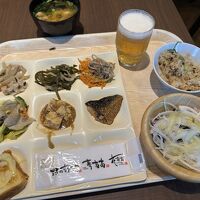 ビュッフェの朝食は飲み放題！