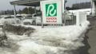 国内の主要空港には　必ずと言っていいほどある。