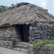 竹富島ゆがふ館の敷地内にあります