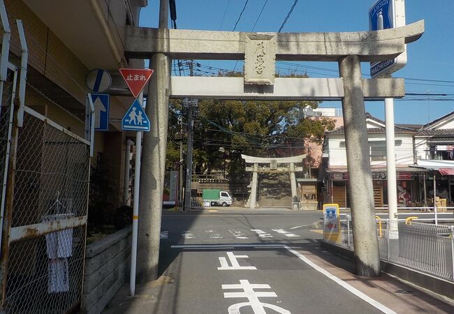 厳島神社 (伊崎町)