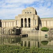 建物の重厚さが魅力です