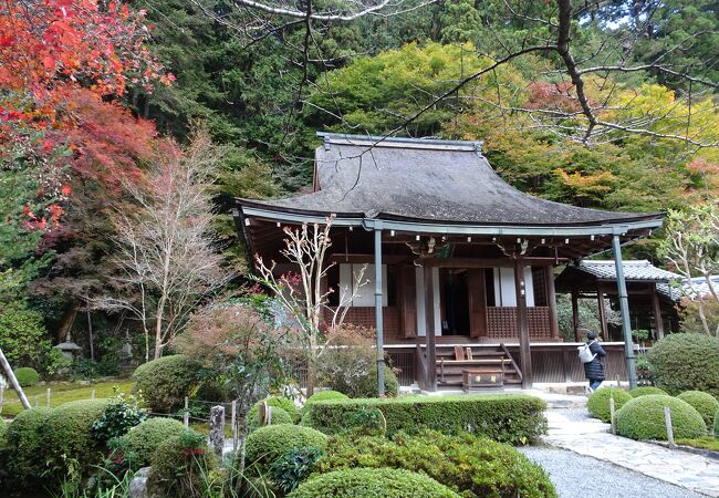 少し離れているお寺