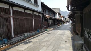 安芸の小京都、暖かな春の日ざしの中を歩く