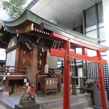 世継稲荷神社