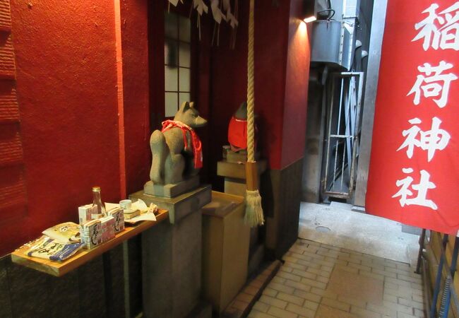 お供えのパック入りの日本酒など、むしろ寂しいではないですか。