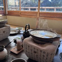 湯豆腐 絹か木綿を選べる