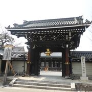 繁華街に近い佛光寺