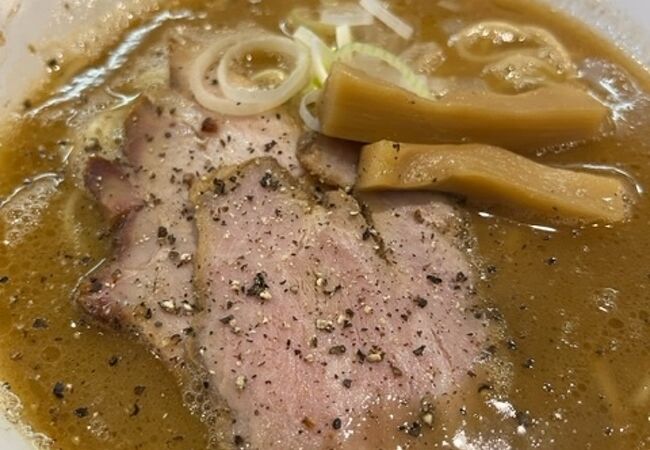 森小路の美味しい鶏豚骨ラーメン