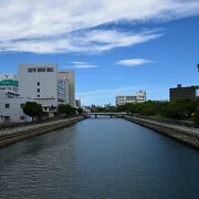 徳島市内を流れる川