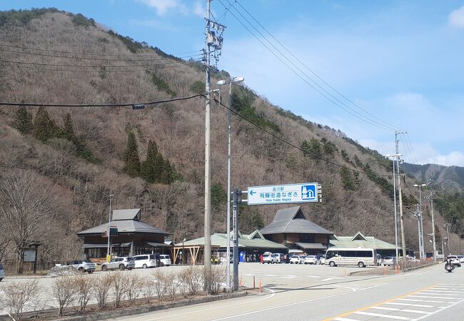 旧久々野町の道の駅。JR高山本線・渚駅の近くにあります