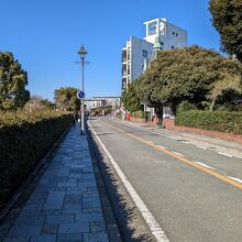 横浜外国人墓地が目の前に広がっています。