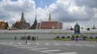 落ち着いた様子