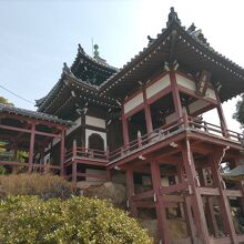 京都清水寺の舞台を模して建築された普明閣。