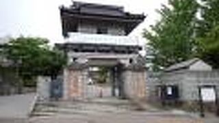 日本初の鉄筋コンクリート寺院である東本願寺函館別院の墓地管理用