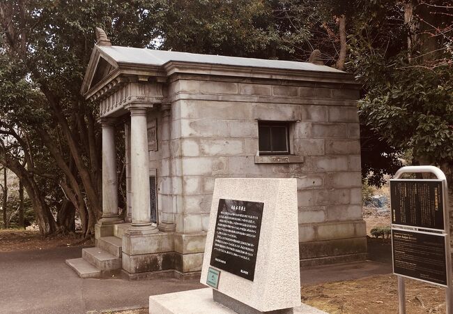 ギリシア神殿のよう