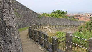 首里駅側から入ってみました